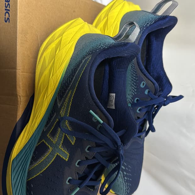 아식스 노바블라스트 4 블루 익스팬스 블루 틸