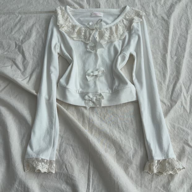 리즈리사 생크림 러블리 크롭 가디건