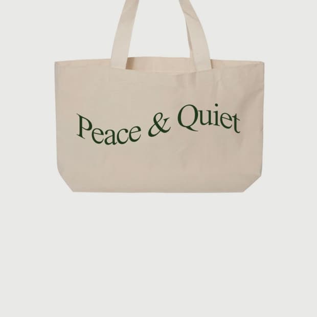 Museum of Peace & Quiet 토트백