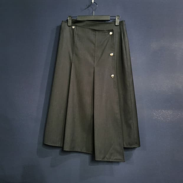 로우 클래식 언발란스 랩 스커트