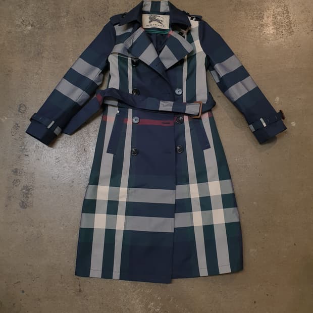 버버리 런던 체크 트렌치코트