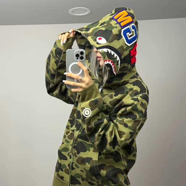BAPE 녹계 샤크 윈드스토퍼 풀집업 후디