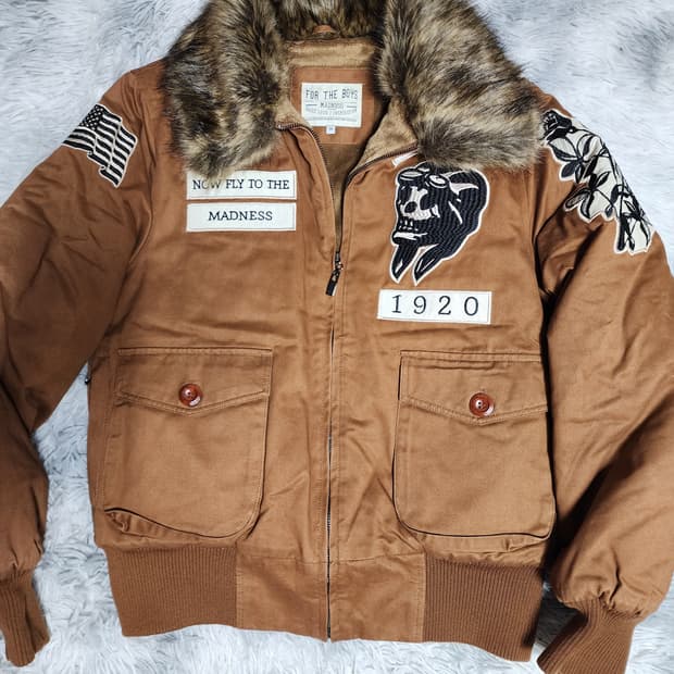 더 매드니스 엠브로이디드 퍼 플라이트 자켓