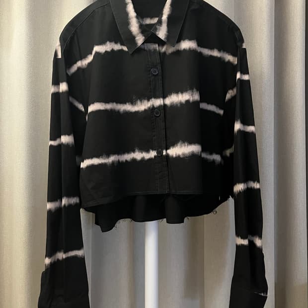 THE ILMA 더일마 크롭셔츠