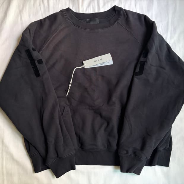 피어오브갓 7th 선페이드 FG 로고 맨투맨 빈티지 블랙 크루넥 스웻셔츠