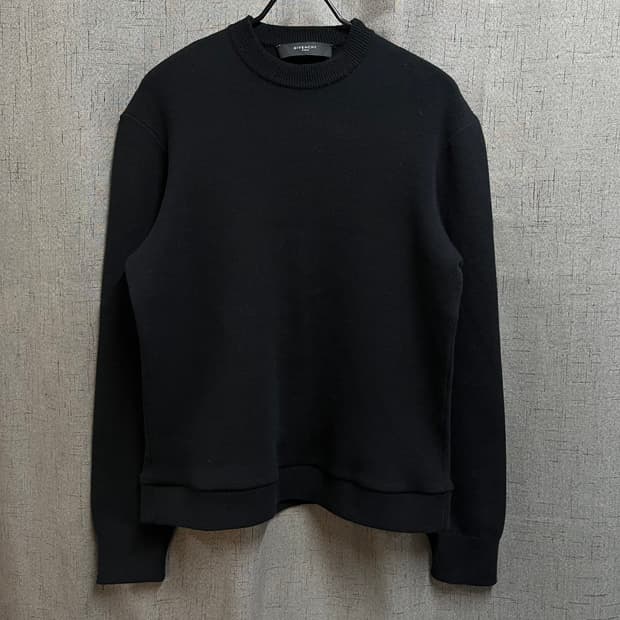 (매장판) 지방시 100% 모(울) 크루넥 긴팔 니트 90