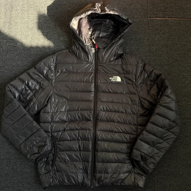 노스페이스 후드 경량패딩