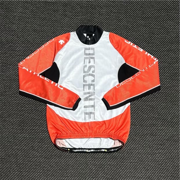 [M] Descente 데상트 사이클 져지