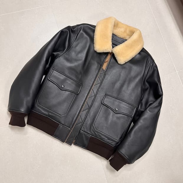 이스트로그 X 변요한 에어포스 점퍼 M