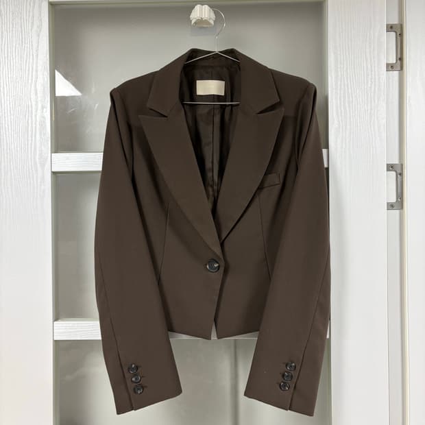 브라운 숏자켓