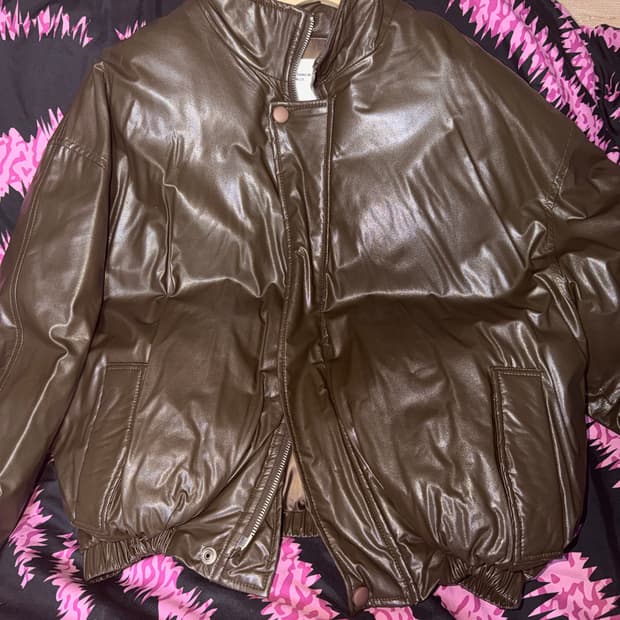 플레이스 스튜디오 가죽 패딩