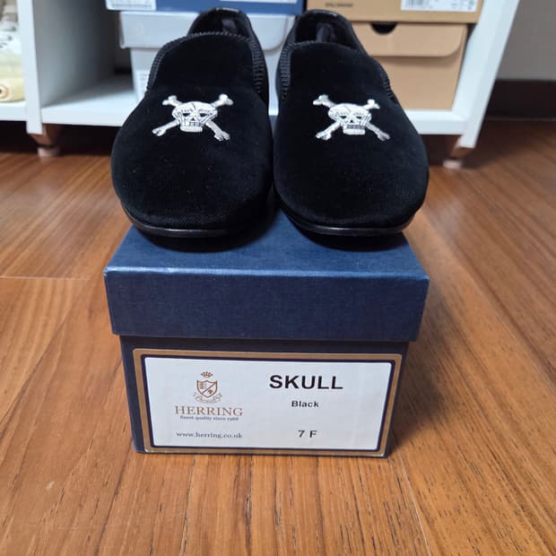 헤링슈즈 스컬 블랙 벨벳 로퍼 7F [새상품]
