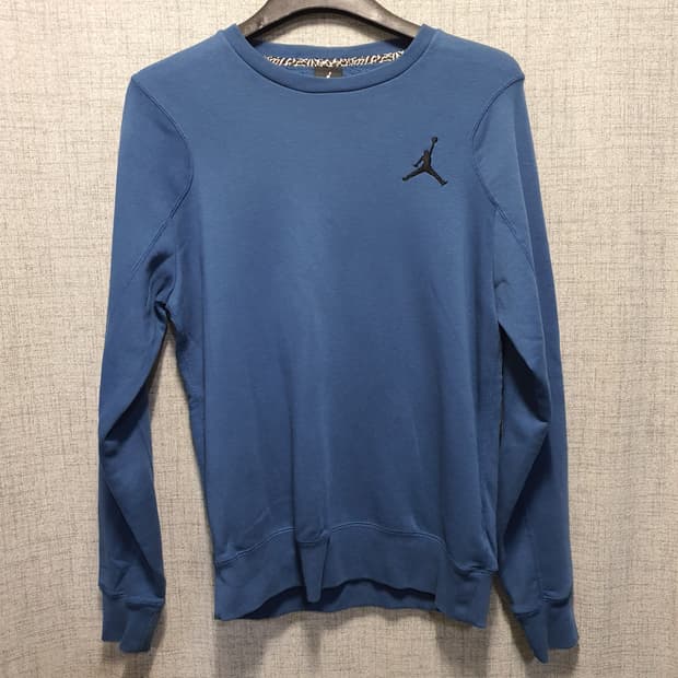 나이키 조던 점프맨 기모 맨투맨 