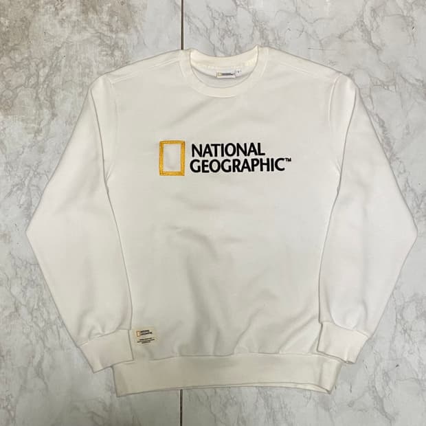 네셔널지오그래픽 맨투맨티 사이즈 100