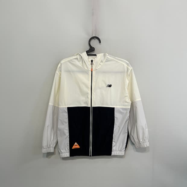 뉴발란스 키즈 바람막이 150 