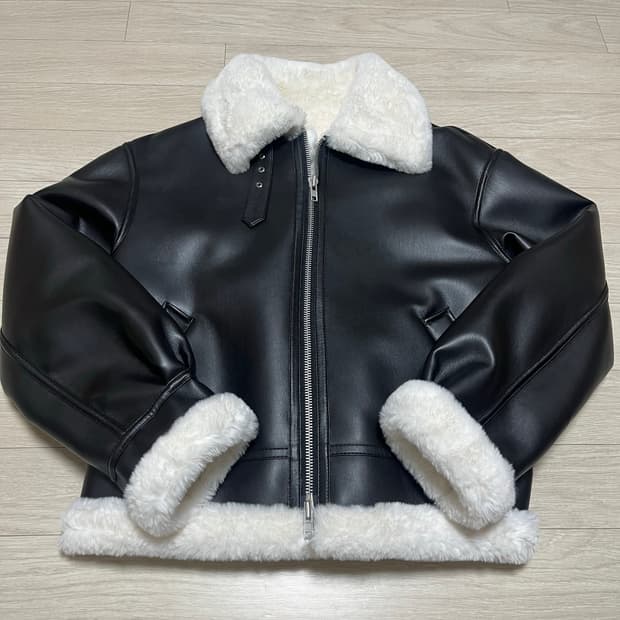 론트x깡스타일리스트 무스탕 