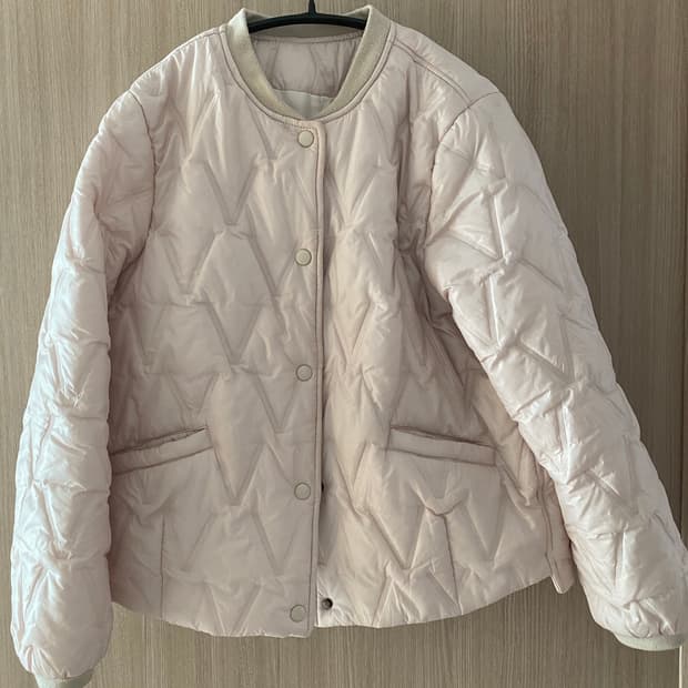 아이보리 누빔 경량패딩