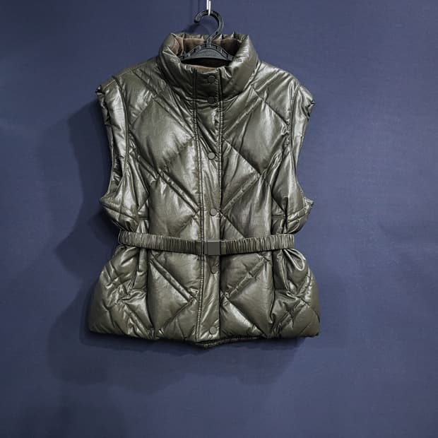 MOTHAN 레더 폴란드 구스패딩 베스트