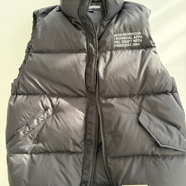 네이버후드 패딩 베스트 m사이즈