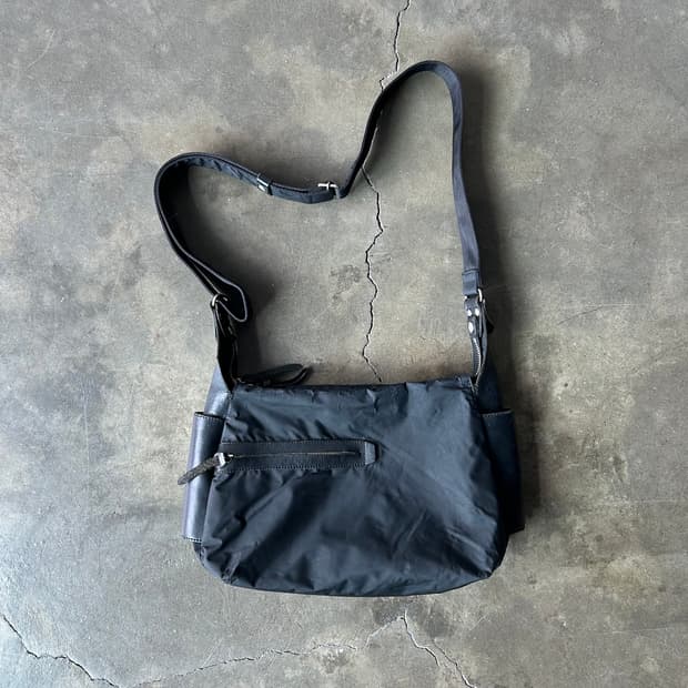 Yohji Yamamoto 크로스백