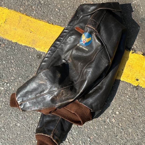 리얼맥코이 V.Hilts A-2 레더 자켓