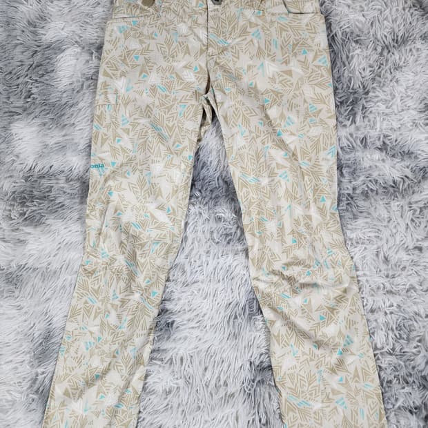 파타고니아 벵가 락 패턴 여성 바지