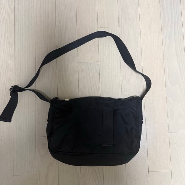 비즈빔 크로스 백 판매합니다