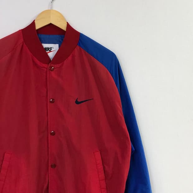 L 나이키 올드스쿨 바람막이