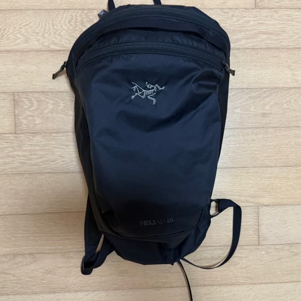 아크테릭스 헬리아드15 블랙 백팩