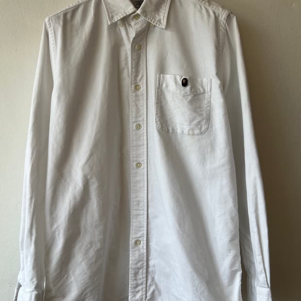 베이프 남여공용 화이트 코튼긴팔셔츠

