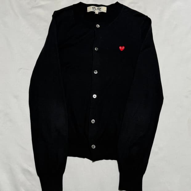 🫶🏻 꼼데가르송 레드 하트 와펜 Black 가디건 🫶🏻