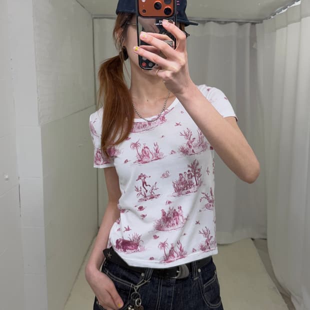 비비안웨스트우드 레드라벨 빈티지 프린팅 크롭 반팔 티셔츠