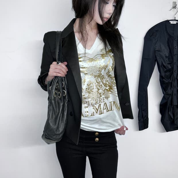 피에르 발망 골드 크레스트 브이넥 티셔츠