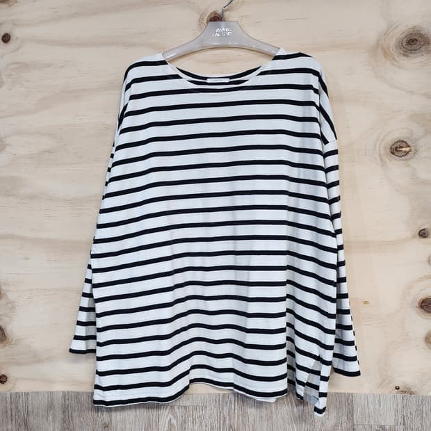 417) 시크헤라 스트라이프 긴팔 티셔츠