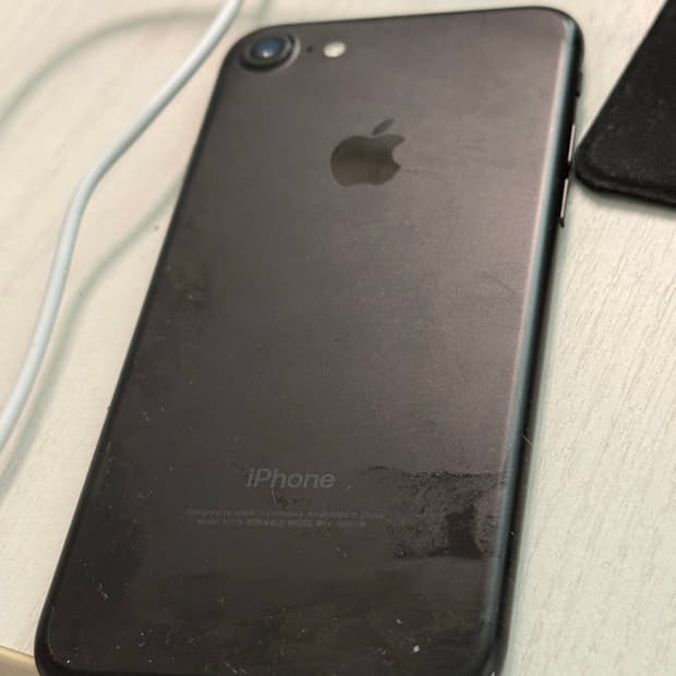 아이폰7 매트블랙 128기가 배터리 69%판매