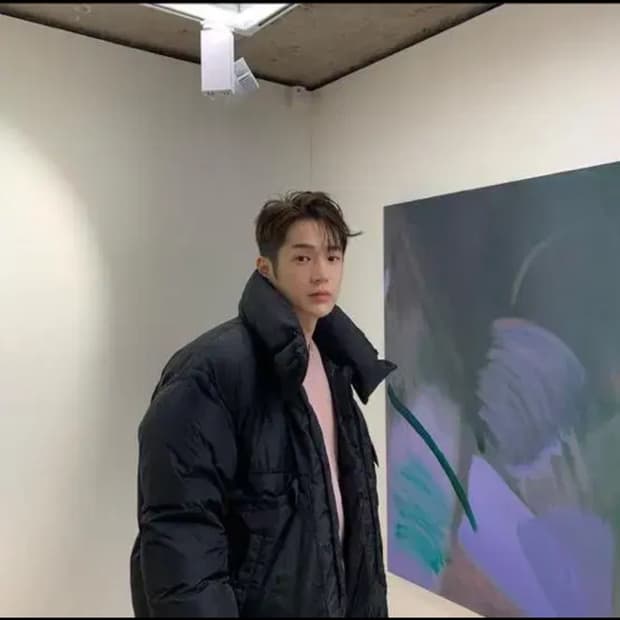 아크네 서플러스 패딩