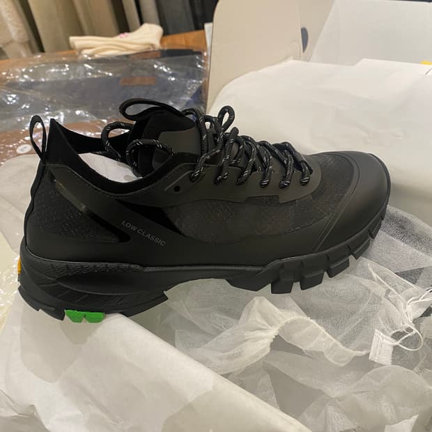 로우클래식 비브람 스니커즈 블랙250