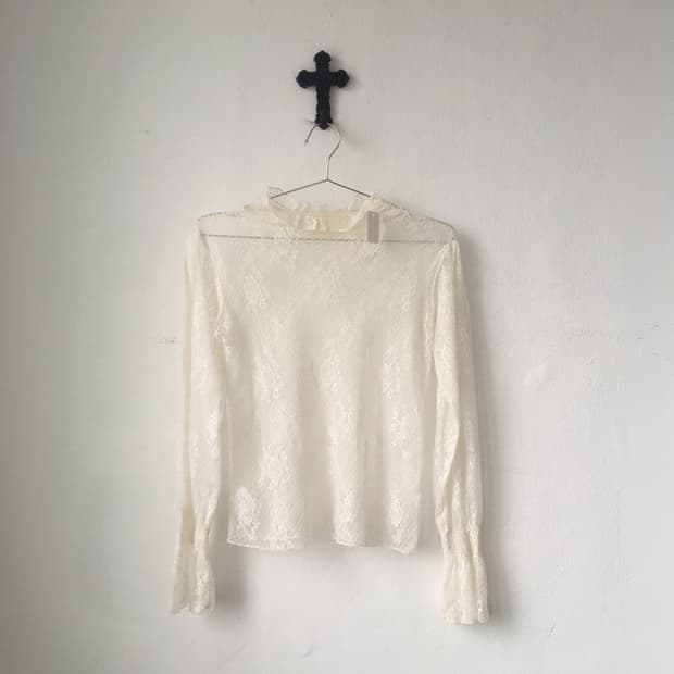 Flower pattern high neck lace sleeve