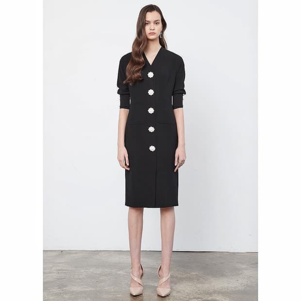 미샤 플라워 버튼 브이넥 원피스