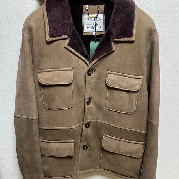 미착용 신품) 오웬베리 사라비앙카 셔링자켓 무스탕 양가죽 38사이즈