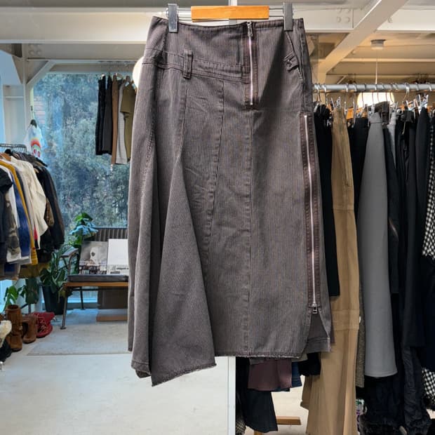 센소유니코 I+mu 스트라이프 스커트