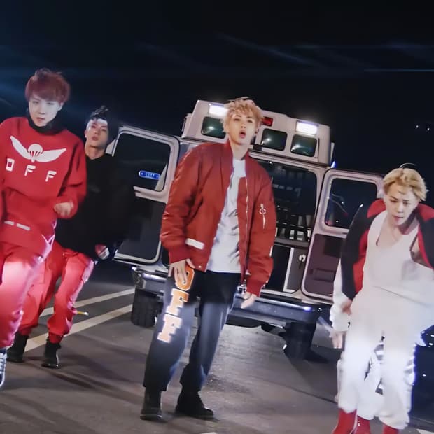 BTS RM 착용 오프화이트 봄버 ma1