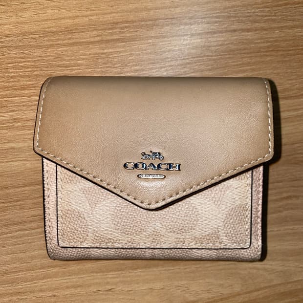 코치 트리폴드 반지갑