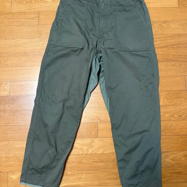 유니버셜웍스 퍼티그 팬츠