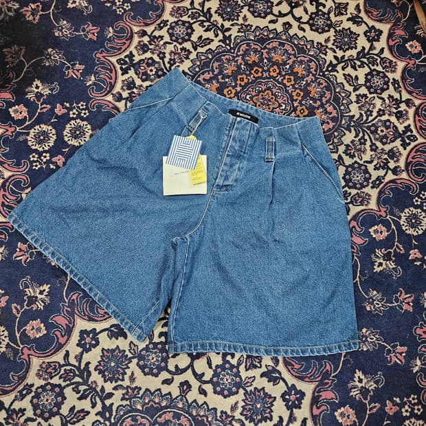 (미사용) JE MOUCHE 핀턱 데님 와이드 반바지 팬츠 L