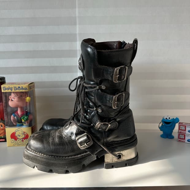 New Rock metallic boots