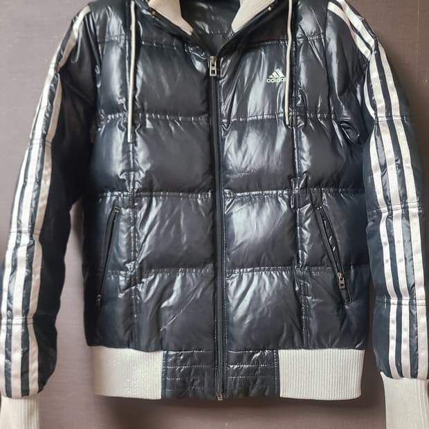 아디다스 삼선 검정 패딩 점퍼
