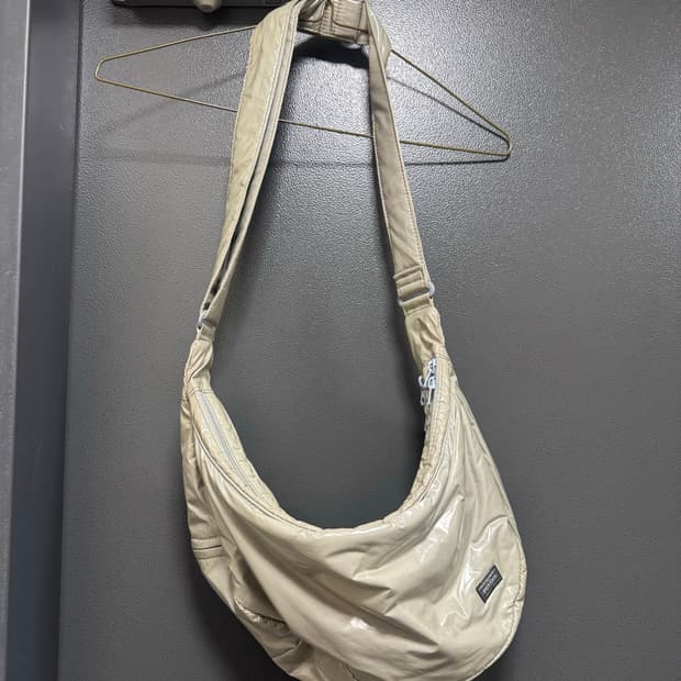 포터 애나멜 숄더백