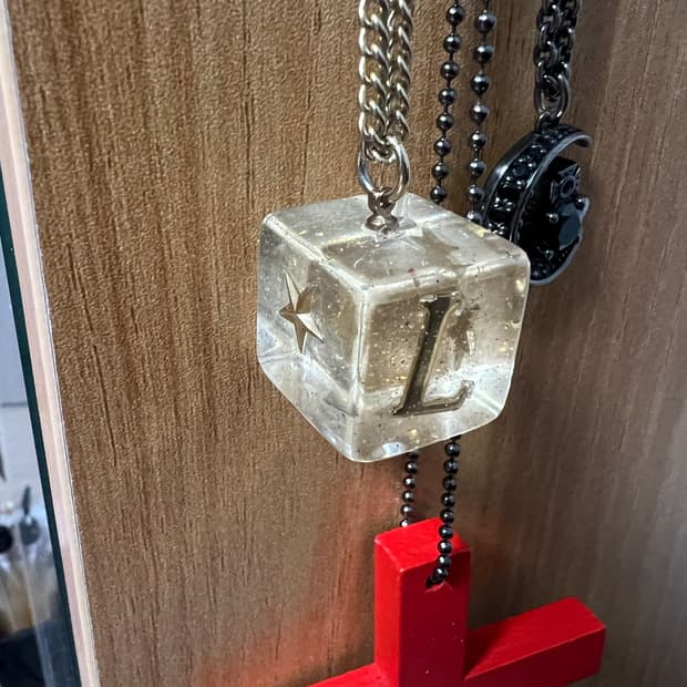 Rare* LizLisa L-Cube Necklace 