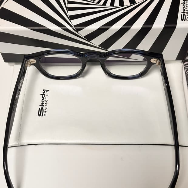 쉐이디캐릭터 아르니 44사이즈 안경
